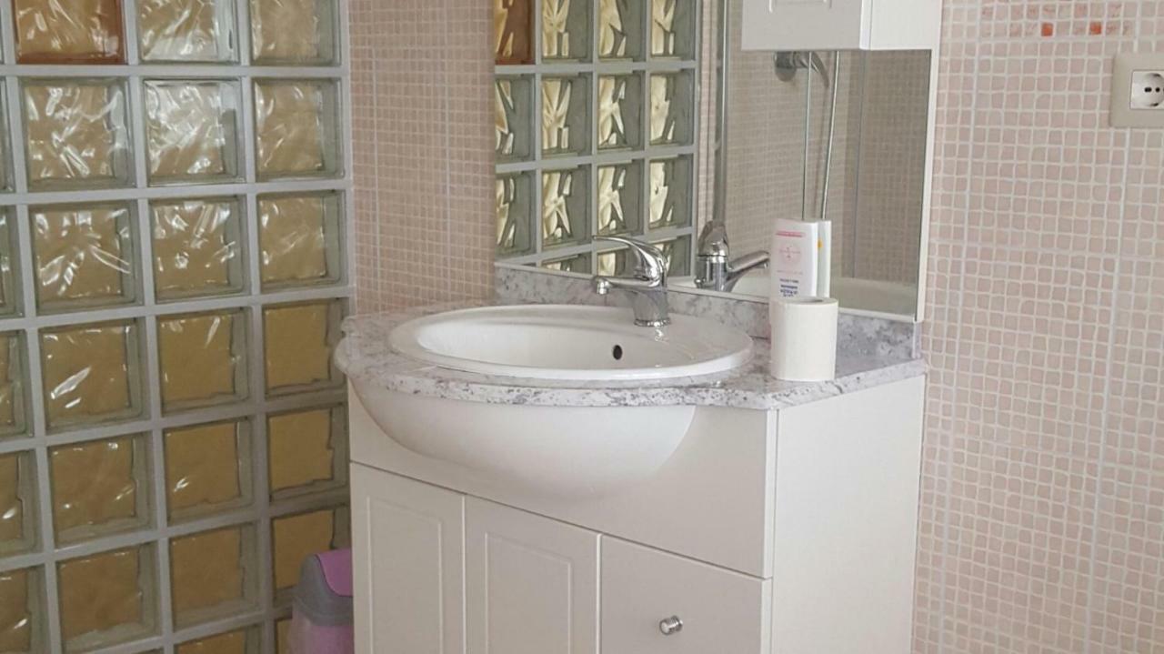 Su Carreri Bed & Breakfast Armungia Luaran gambar