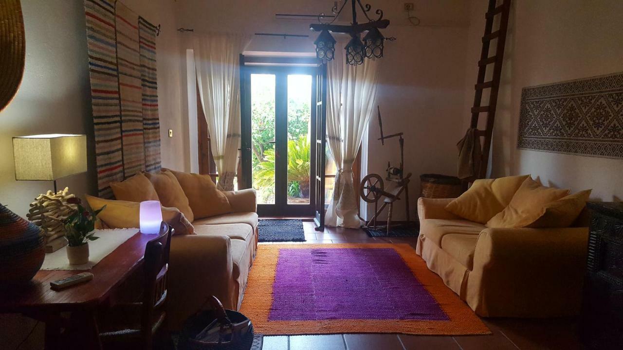 Su Carreri Bed & Breakfast Armungia Luaran gambar
